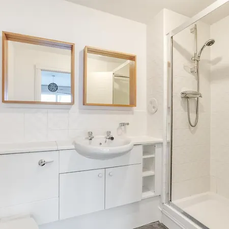 Appartement Modern, Bright In Appin Place Edinburgh
