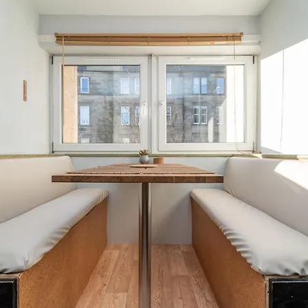 The Waverley Park Terrace