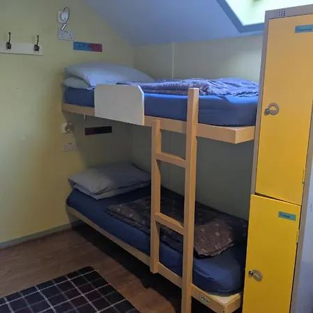 High Street - Adults Only Hostel