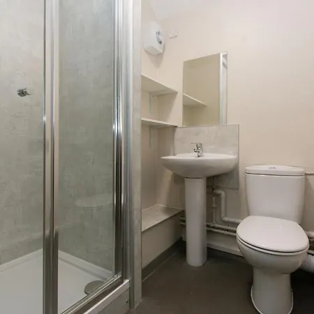 Destiny Student - Meadow Court * Edinburgh