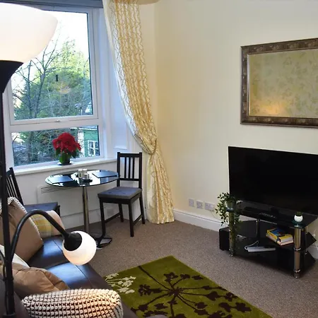 Charming 1br Less Than 15 Minutes To Princes St. Edynburg