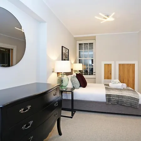 Joivy Beautiful 2 Bed Flat On The Royal Mile