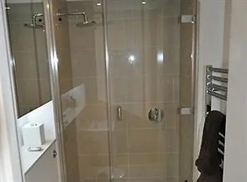 Szálloda Quartermile Serviced 4*