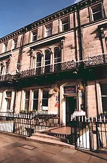 Hotel Rothesay Place 2*