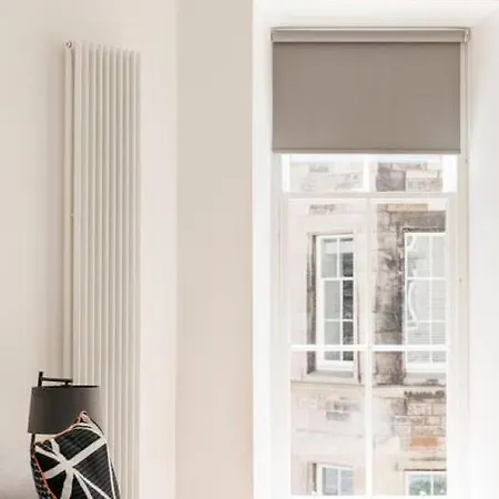 Beautiful Minimalistic Studio In Central * Edimburgo