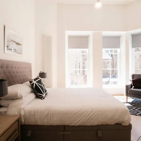 Beautiful Minimalistic Studio In Central * Edimburgo