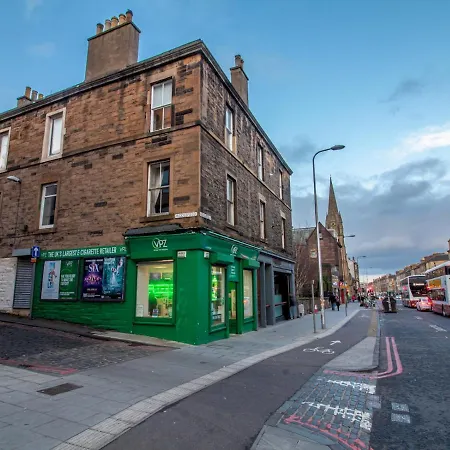 Chic & Stylish 2 Bed On Leith Walk *