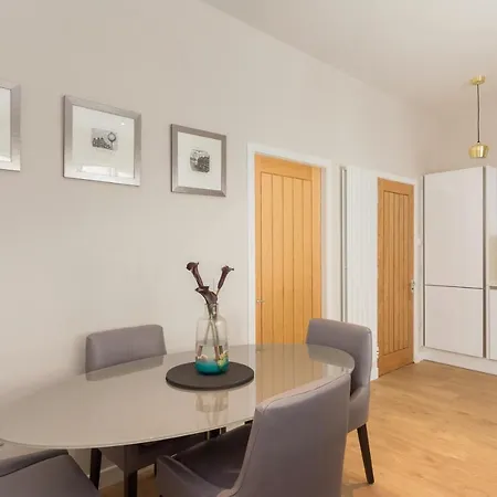 شقة 402 Dean Park Mews إدنبرة