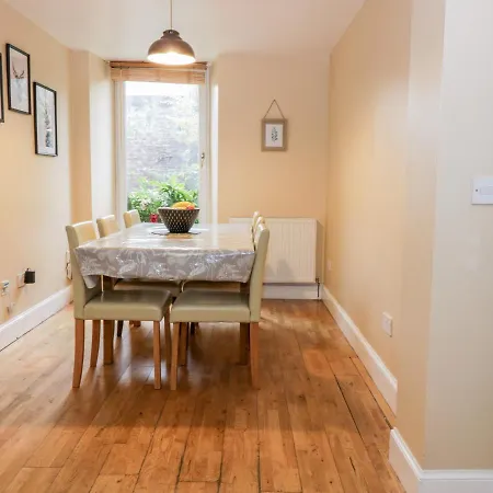 Apartment Stead's Place, *