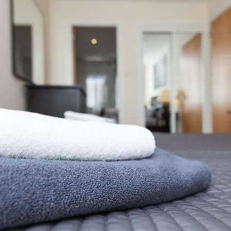 Apartment Amazing - Holyrood Road Edinburgh