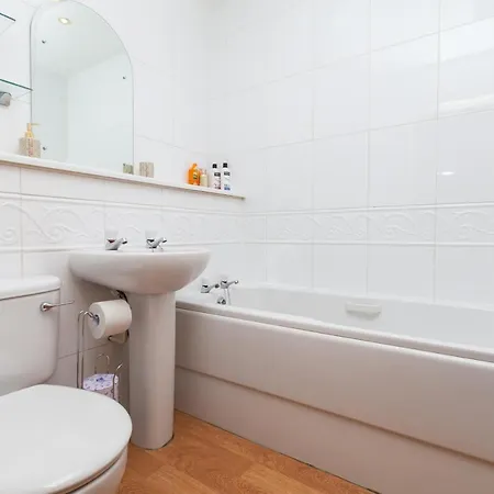 Amazing - Holyrood Road Apartment