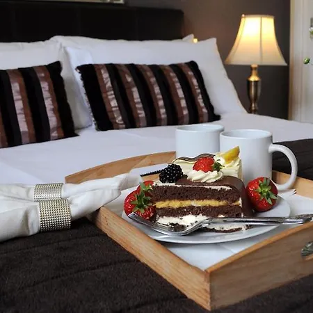 Queens Гостевой дом 4*