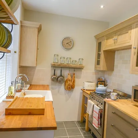 398 Avondale Place Appartamento