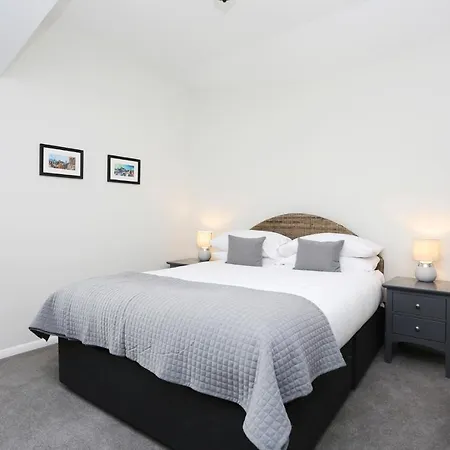 Musselburgh - Stylish 3 Bed With Stunning Sea Views Apartment