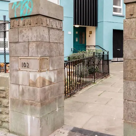 One Bedroom In Old Town Near City Center *