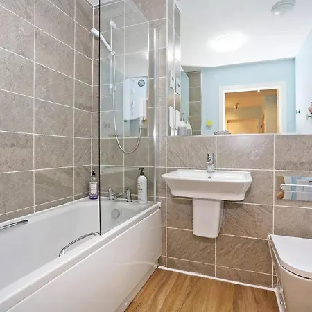 Apt For 5 W/ Free Parking, Next To Arthurs Seat 公寓 爱丁堡