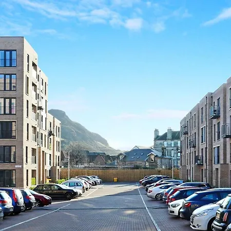 Apt For 5 W/ Free Parking, Next To Arthurs Seat Apartament *