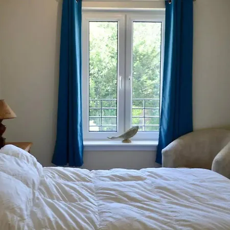 Modern 2br City Centre Apartment *