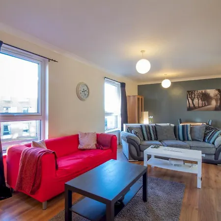 Bright & Spacious 4bd Suburban * Edimburgo