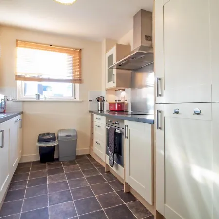 Apartamento Bright & Spacious 4bd Suburban *