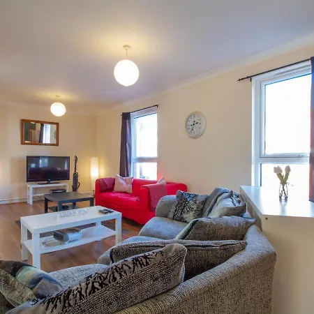 Bright & Spacious 4bd Suburban * Edimburgo