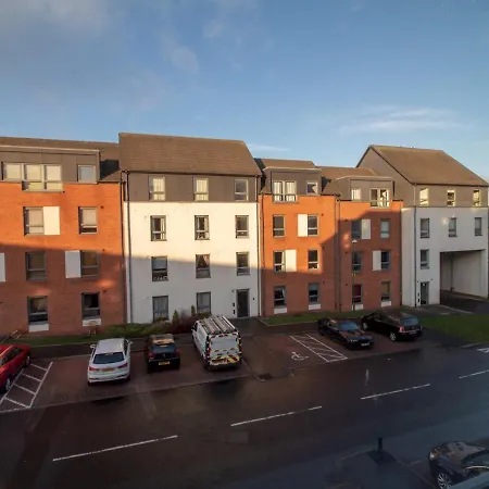 Bright & Spacious 4bd Suburban Apartamento Edimburgo