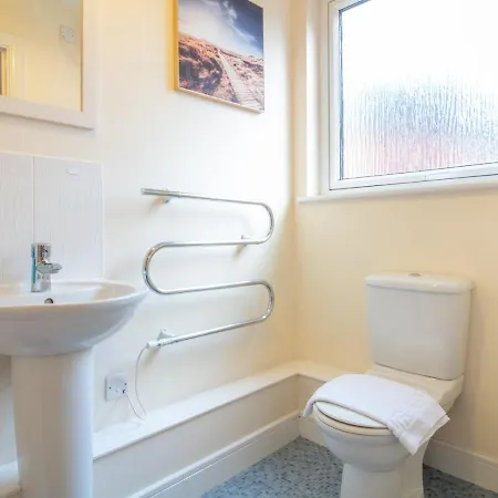 Apartamento Bright & Spacious 4bd Suburban *