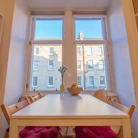 Stylish & Convenient 3bed Apt. Near City Centre! إدنبرة