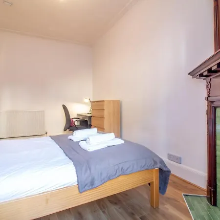 Stylish & Convenient 3bed Apt. Near City Centre! شقة *