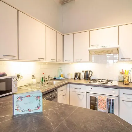 Modern 1br With Great Access To Centre Appartement Édimbourg