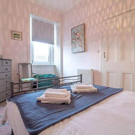 Modern 1br With Great Access To Centre Edinburgh