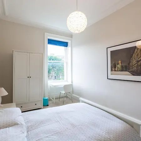 Guestready - Lovely 4br Family Flat In Edinburgh's Centre Edinburgh