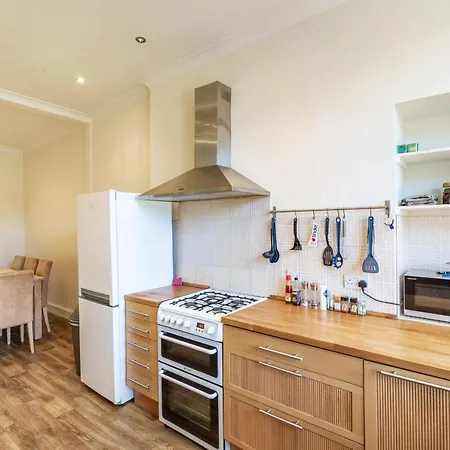 Guestready - Lovely 4br Family Flat In Edinburgh's Centre Apartment