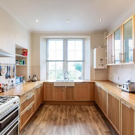 Guestready - Lovely 4br Family Flat In Edinburgh's Centre Apartment Edinburgh
