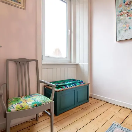 Modern 1br With Great Access To Centre *