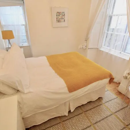 Scandi Charm, Hidden Gem On Thistle Street Edimburgo