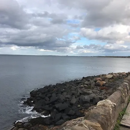 Charming Apt With Amazing Sea View And Wood Burner Apartment Edinburgh