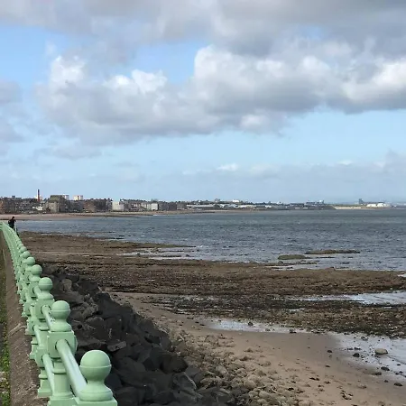 Charming Apt With Amazing Sea View And Wood Burner Edinburgh