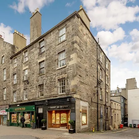 Apartment Silver Lining - Bonnie Rose Street *