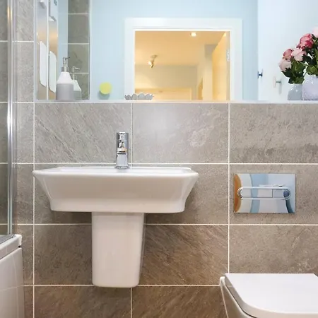 公寓 Apt For 5 W/ Free Parking, Next To Arthurs Seat 爱丁堡