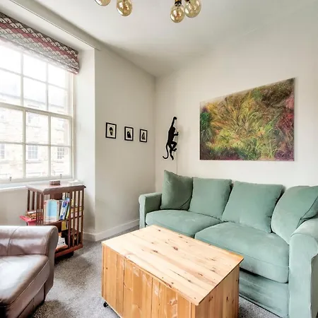 Cosy Zero-waste Flat Near Old Town By Guestready شقة