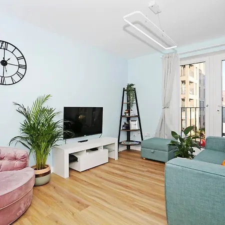 公寓 Apt For 5 W/ Free Parking, Next To Arthurs Seat