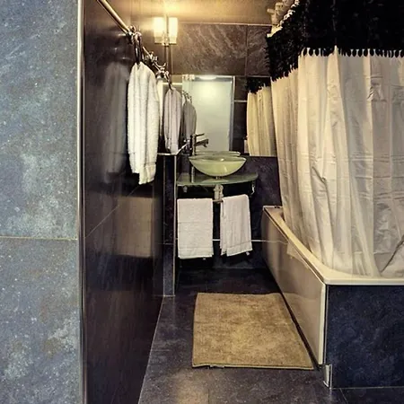 شقة 151 Buccleuch Street *