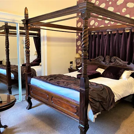 Glenalmond House 4*