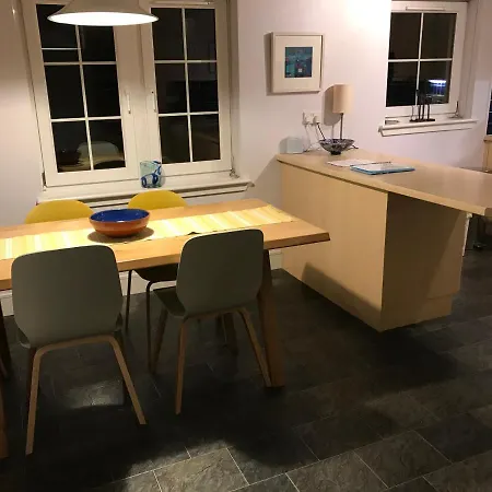 Bright And Charming 2 Bed In Vibrant Leith