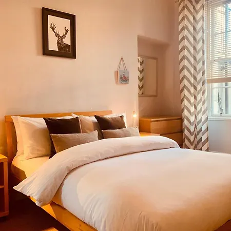 The St Mary's Street Apartment