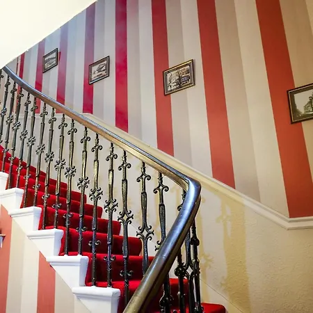 巴尔莫尔宾馆 招待所 爱丁堡