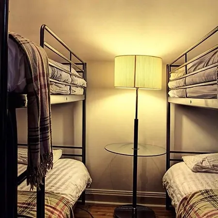 Apartament 23 Hillside Street