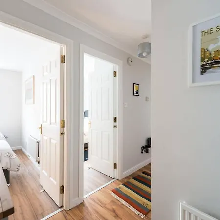 Sophisticated Apt In Trendy Leith Port District Apartamento *
