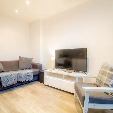 Quirky Converted Shop Near Holyrood Park - Sleeps 4! Edynburg